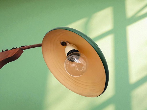 Image 1 of Vintage modernistische houten bureaulamp
