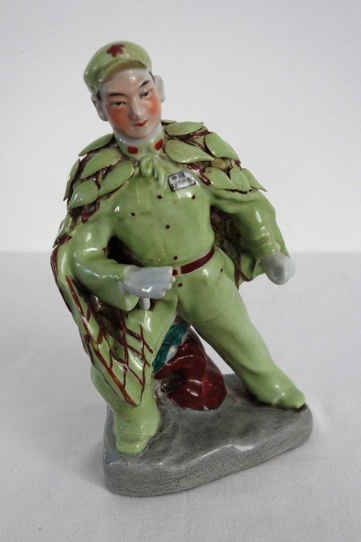 Propaganda statue/figurine from the Chinese Cultural Revolution #11