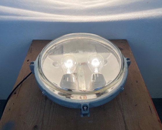 Image 1 of Applique ou plafonnier industriel en fonte d'aluminium d'Elektrosvit, années 1970