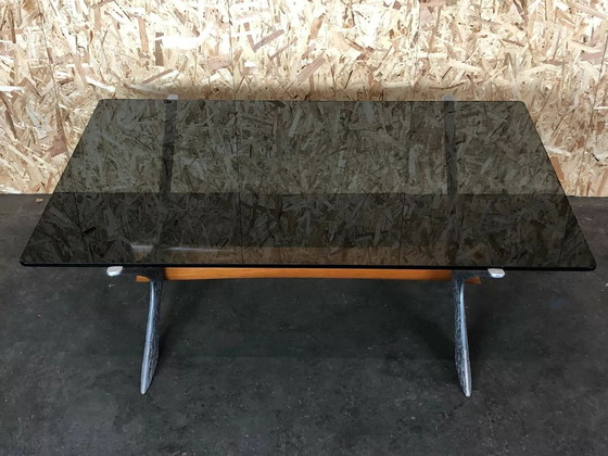 Image 1 of Tavolo da caffè anni '60 e '70 con piano in vetro e metallo in teak