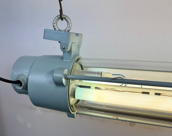 Image 1 of Lampada fluorescente industriale della Germania dell'Est di Leuchtenbau Wittenberg, anni '80