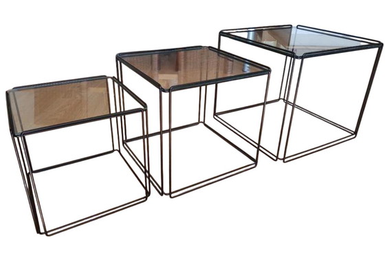 Image 1 of Tables d'appoint Cube Design Isocele (3) - Design Max Sauze - années 1970