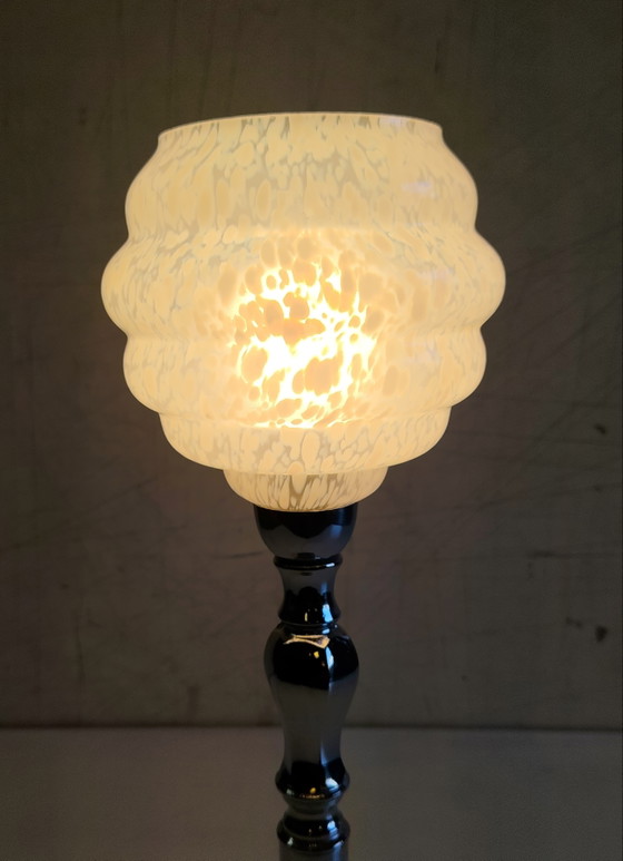 Lámpara de mesa de metal cromado con globo de cristal de Clichy - Mediados del siglo XX – Lámparas de mesa (photo 7 of 10)