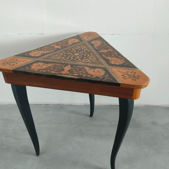 Image 1 of Table d'appoint italienne vintage des années 1950-60 (avec compartiment de rangement)