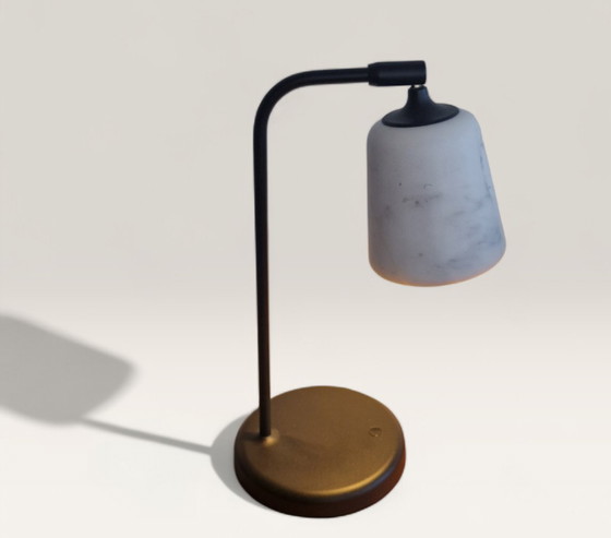 Image 1 of Lámpara Material New Works - Diseño Noergaard & Kechayas - Mármol/Acero