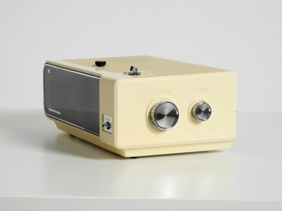 Image 1 of Original 1970s National Panasonic flip-number radio alarm clock model RC-6003B near to mint condition