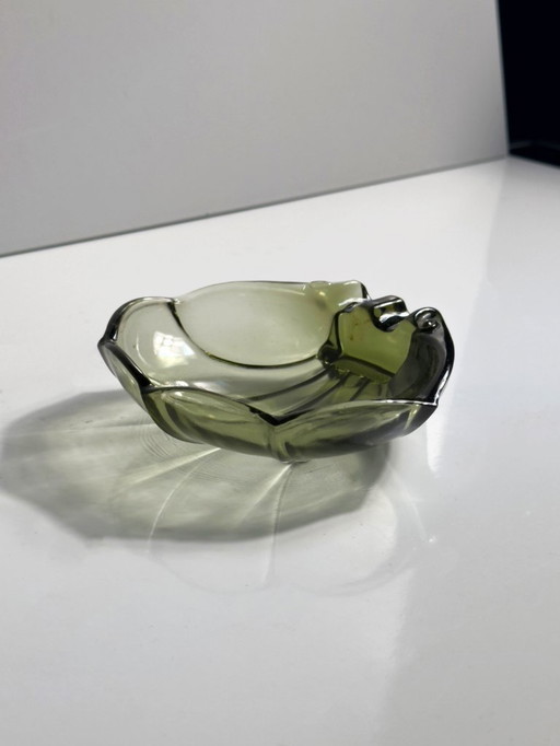 Vintage 70s smoked glass shell bowl ashtray soap dish green Luminarc Arcoroc shell plate