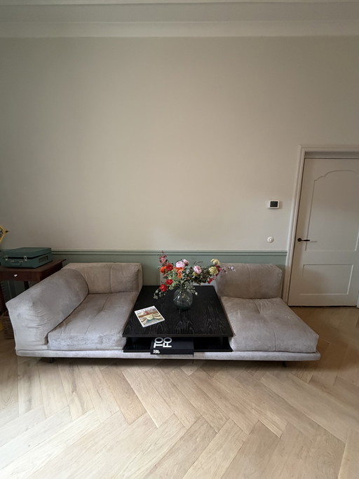 Sofá modular Linteloo con mesa