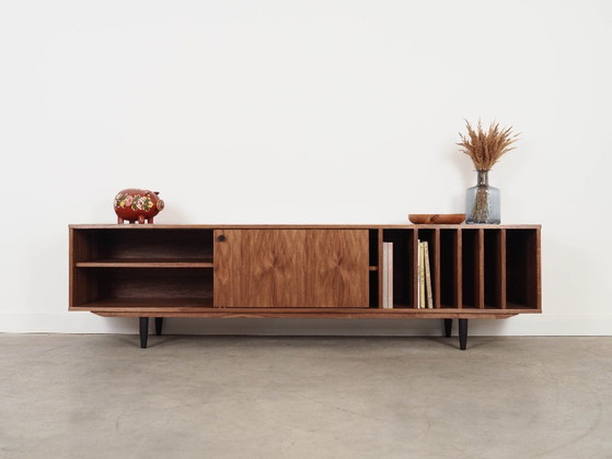 Image 1 of Notenhouten dressoir, Scandinavisch design