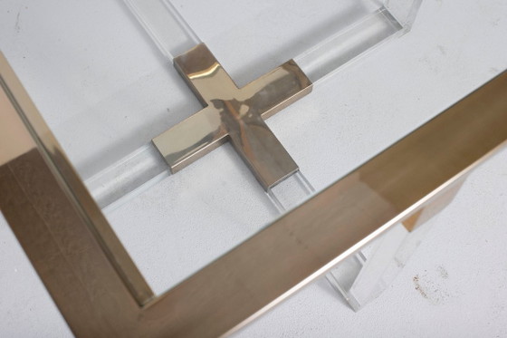 Architecturale set van 2 vintage lucite, messing & glas bijzettafels, jaren '70 (photo 8 of 9)