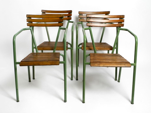Quattro sedie da bistrot impilabili di metà secolo in metallo e legno - Made in Italy
