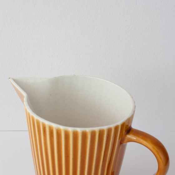 Image 1 of Juego de tazas de té y jarra de leche de cerámica de Secla, década de 1970.