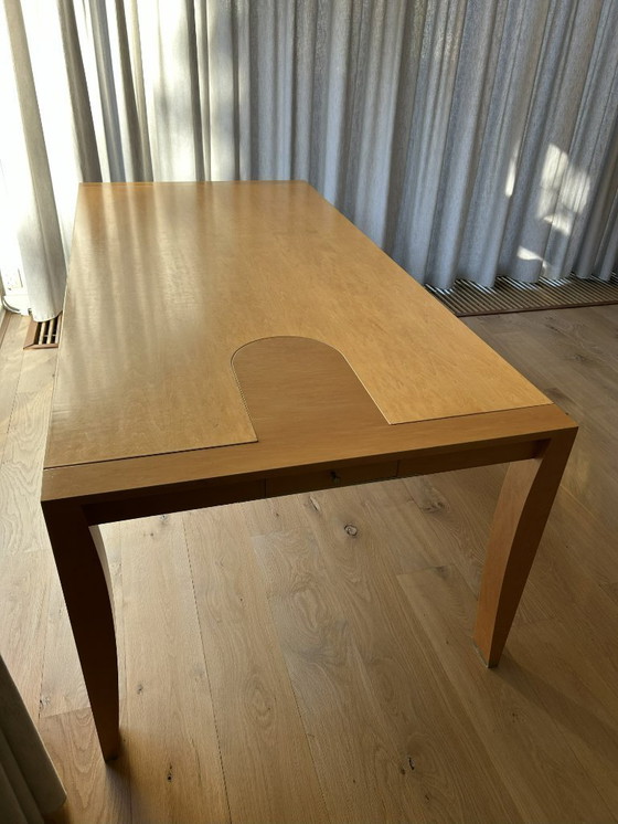 Image 1 of Hermosa mesa de comedor Giorgetti en muy buen estado.