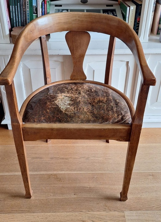 Image 1 of Classic desk with chair