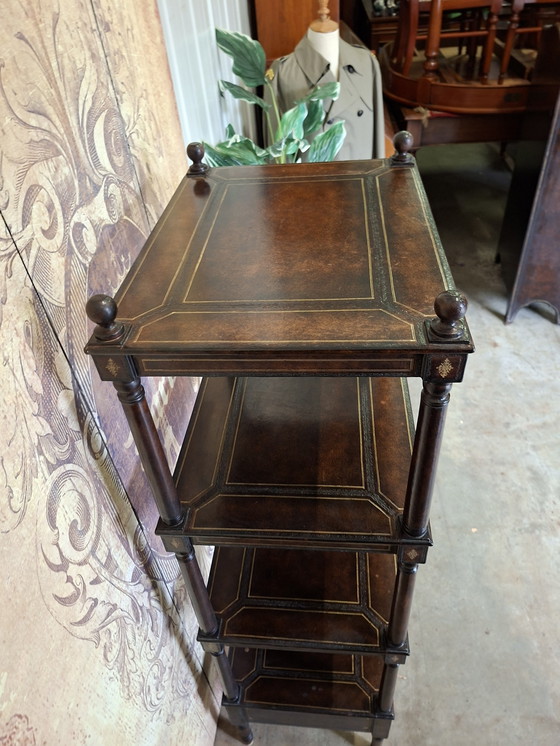 Image 1 of Librería única de niveles realizada íntegramente en piel sobre madera, dimensiones 51x38cm y 138cm de alto.