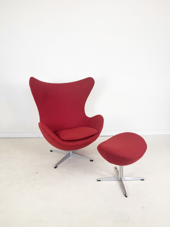 Image 1 of Vintage Egg Chair