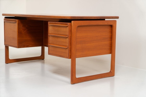 Scrivania direzionale in teak di G.V. Møbler (Danimarca, anni '60) – GV Mobler, Scrivanie, Wood (photo 4 of 11)