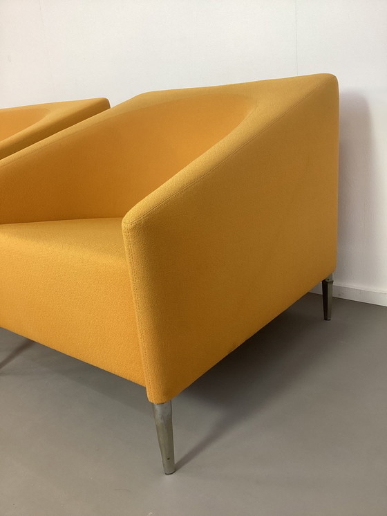 Image 1 of Artifort Okergele Diva Bank and Fauteuil