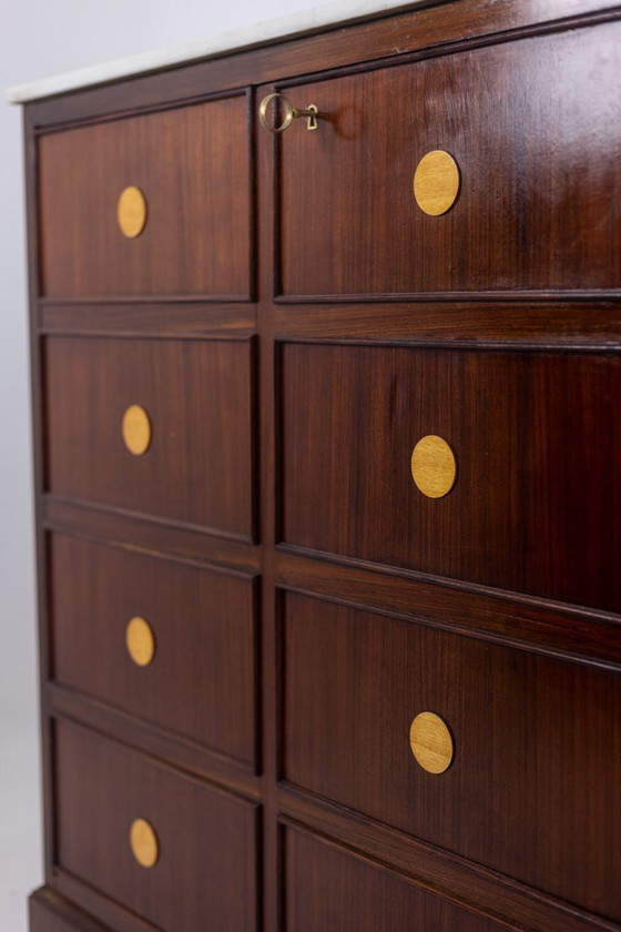 Image 1 of Een trompe-l'oeil dressoir van palissanderhout. Jaren 50.