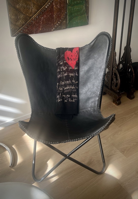 Image 1 of Sedia a farfalla in pelle nera