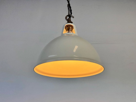 Image 1 of Lampada a sospensione vintage industriale verniciata beige, anni 2000