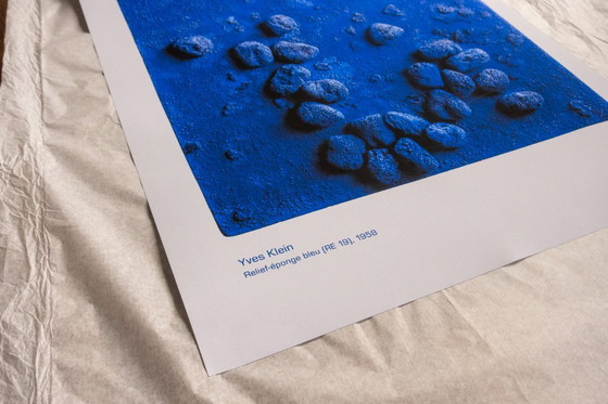 Image 1 of Yves Klein Relief éponge bleu RE 19 1958 - Poster 50×70 cm