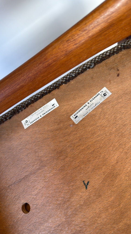 Sei sedie vintage in legno di teak danesi di Schiønning & Elgaard – Sedie da pranzo, Wood, Textile (photo 10 of 11)