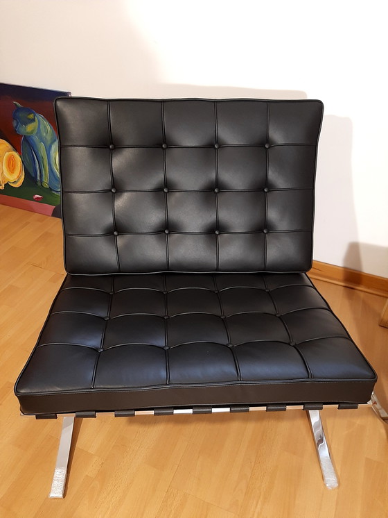 Image 1 of Knoll Set Barcelona New-Never Used Black Leather Design by Ludwig Mies Van Der Rohe and Lilly Reich (1929)