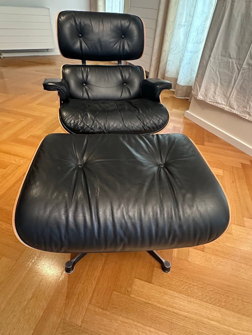 Vitra - Charles & Ray Eames - Sillón con otomana - 670 Lounge Chair