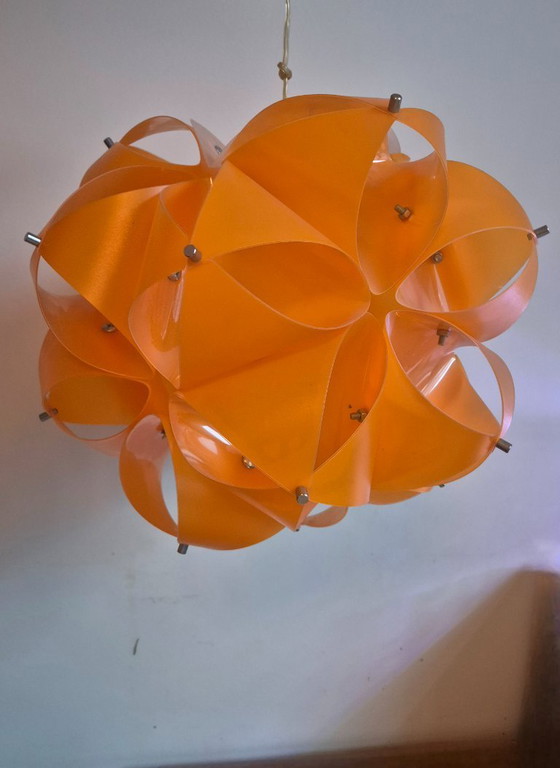 Image 1 of Design Klassieker: QAYOT Ortensia lampen
