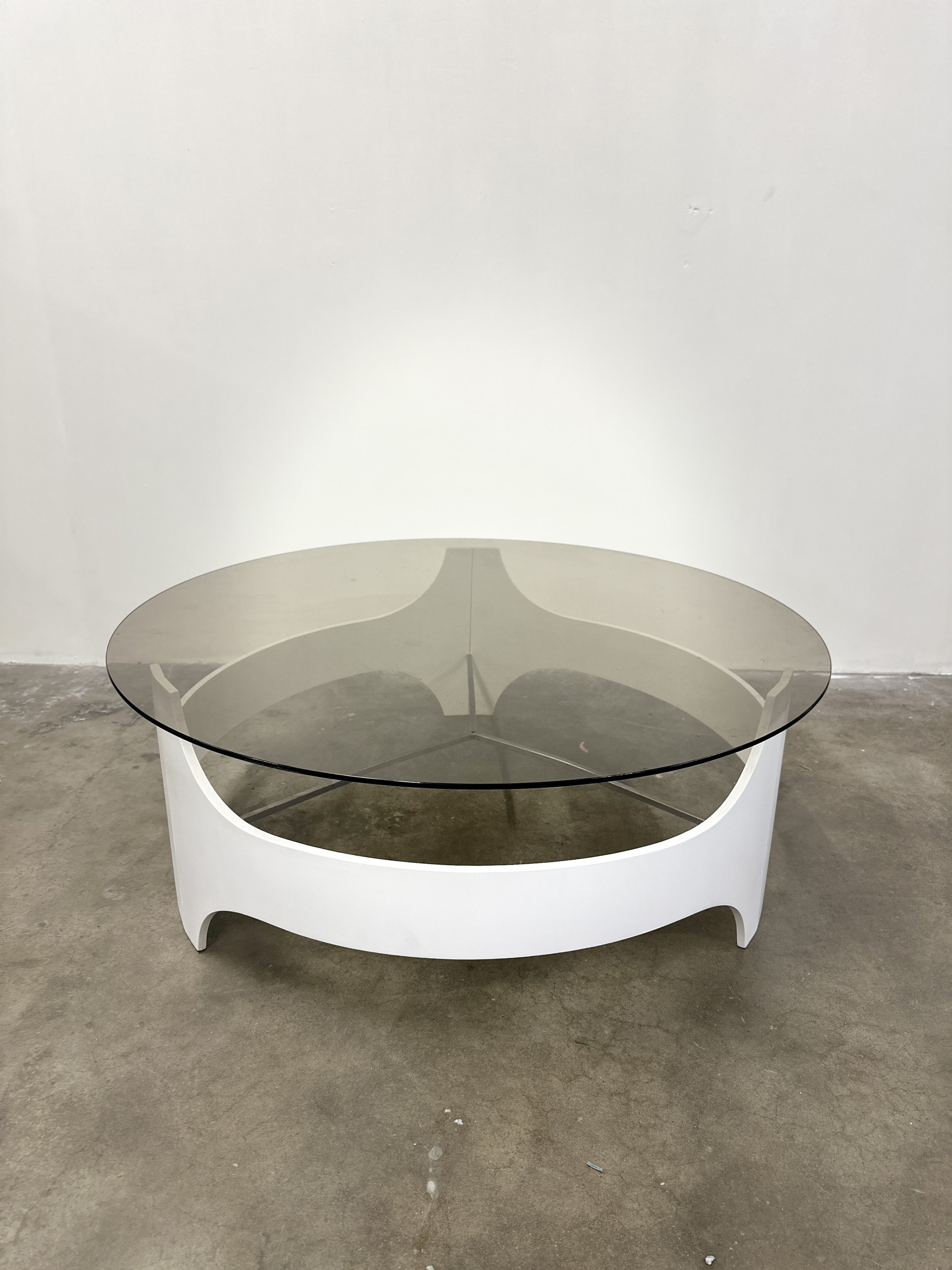 Space age coffee table | €650 | Whoppah