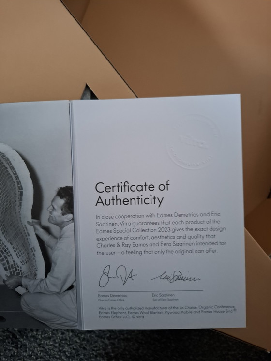 Image 1 of Vitra Eames House Bird, special green