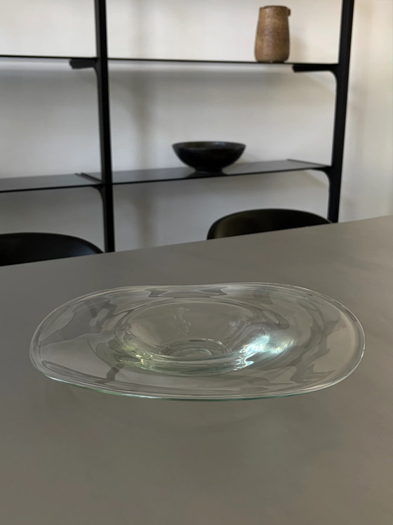 Grand bol en verre soufflé à la main – Glass, Organic Modern (photo 4 of 4)