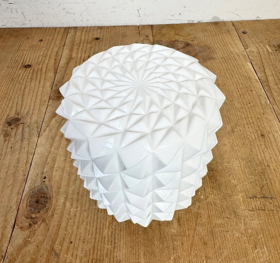 Image 1 of Vintage witte porseleinen hanglamp, jaren 70