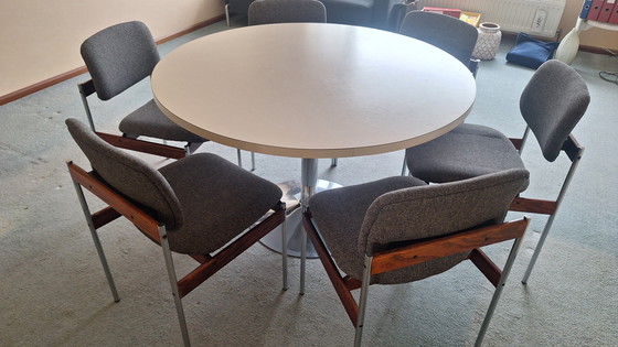 Image 1 of Eettafel (○120cm) + 6 thereca eettafelstoelen