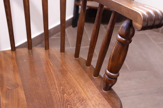 Image 1 of Juego de dos sillones de madera con mecanismo de retorno automático