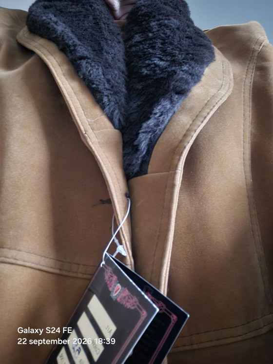 Abrigo de invierno para hombre – Victorlux, Objetos decorativos, Textile, Suede (photo 2 of 11)