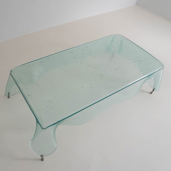 Image 1 of Table basse en cristal « Mouchoir »
