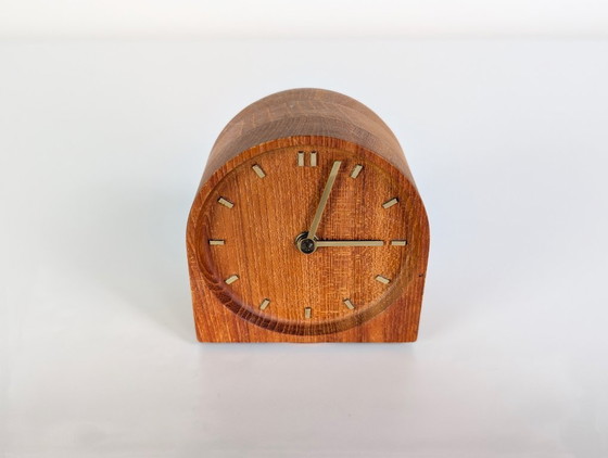 Image 1 of Reloj de mesa original de mediados de siglo, diseño danés, estilo escandinavo, teca, década de 1960.