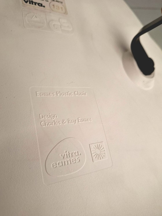 Image 1 of Set of 4 authentic Vitra Eames DSW dining chairs (2012)