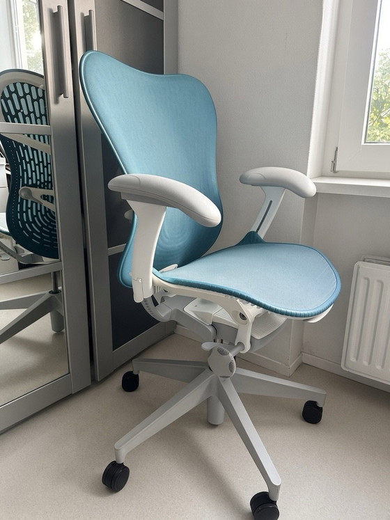 Herman Miller mirra 2, Bureaustoelen, Kunststof, Textiel, Blauw (foto 4 van 5)