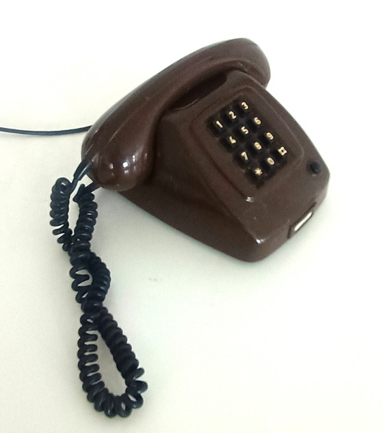Image 1 of Old T65 PTT Telephone in Mocca