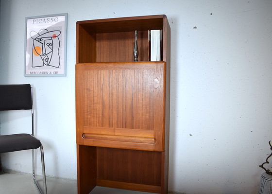 Image 1 of Smalle Deense teakhouten kast met planken, vintage kledingkast, ladekast