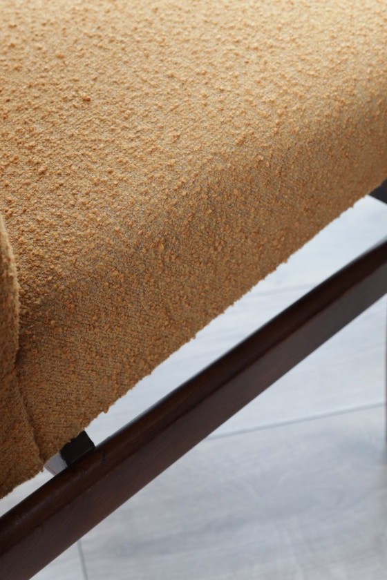 Image 1 of Fauteuil vintage sans accoudoirs jaune moutarde bouclé 1960