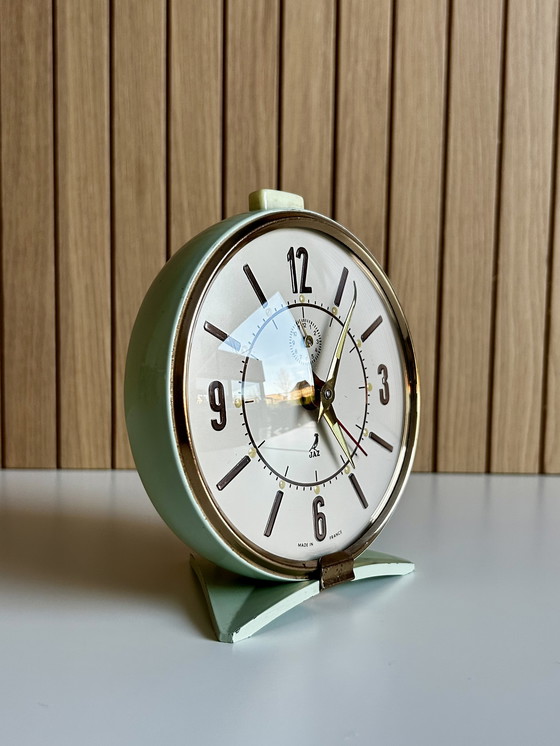Image 1 of Vintage JAZ wekker mintgroen jaren 60 Frankrijk