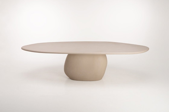 Image 1 of Table à manger contemporaine en plâtre « Pièce Unique »