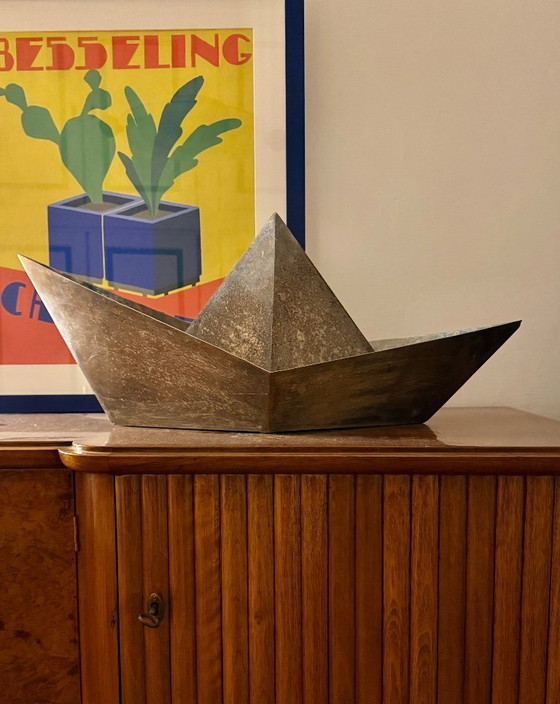 Image 1 of Scultura moderna a forma di barca di carta argentata, Paola C. di Aldo Cibic, Italia, anni '80