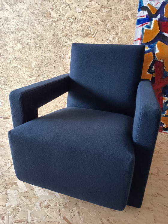 Image 1 of CASSINA Utrecht 637 armchair in Midnight BLUE Kvadrat wool by Gerrit Rietveld