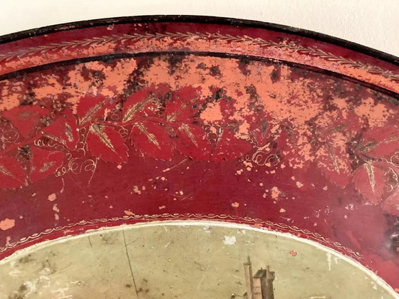 Image 1 of Grote ovale, beschilderde metalen schaal met landschapsmotief, circa 1800.