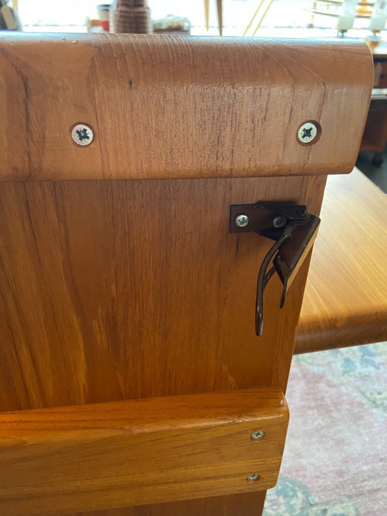 Image 1 of Vintage Danish extendable dining table made of solid teak wood